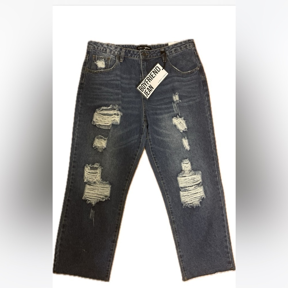 Almost Famous boyfriend jean